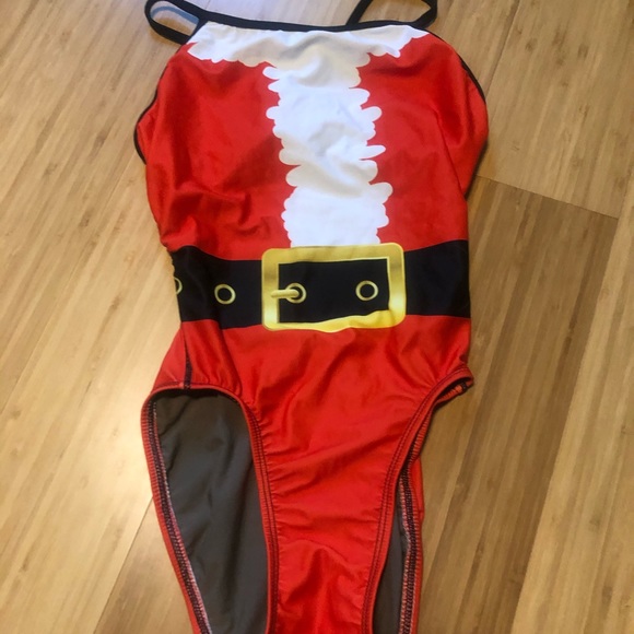 Swim suit - Picture 1 of 1